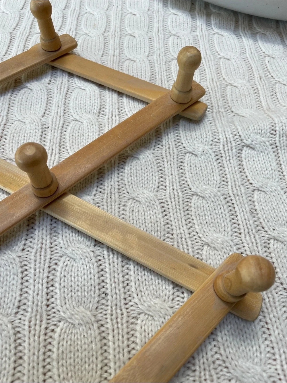 Natural Wood Accordion 10 Peg Rack Wall Hanger